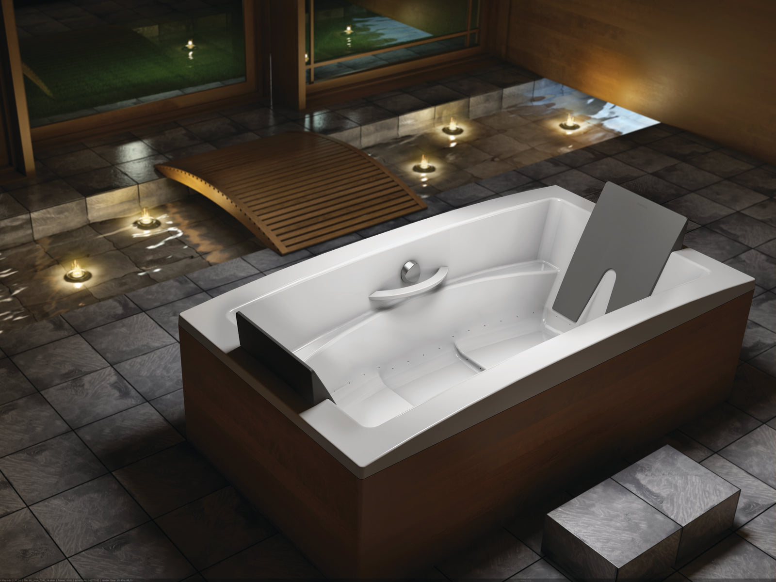 INUA_7240_Inua_7240_2_bathers_HQ_2400w.jpg