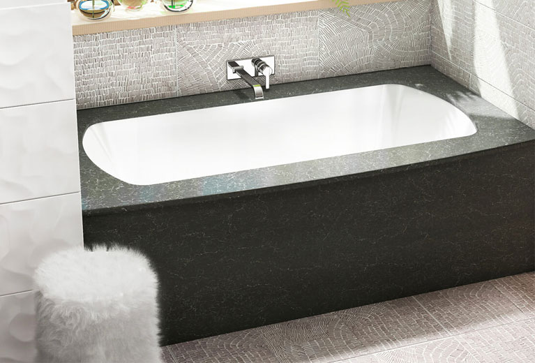 Monarch GrandLuxe luxury bathtub